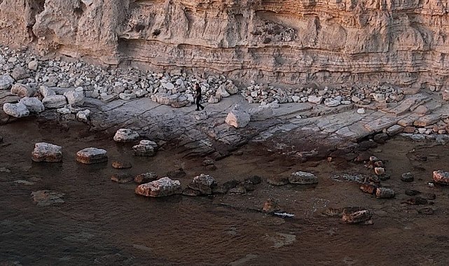 Bozcaada'da dün denizde kaybolan kadın aranıyor