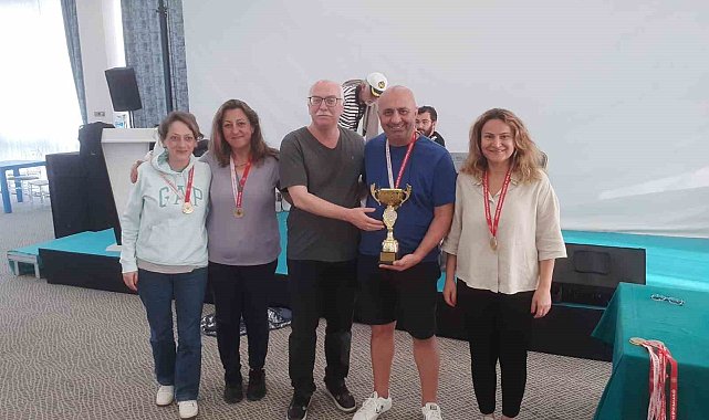 Briç kulüpler elemesi Ayvalık ta yapıldı