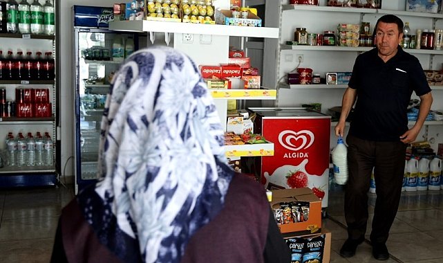 Bu esnaf, hayırsever ile ihtiyaç sahibi arasında gönül köprüsü kuruyor