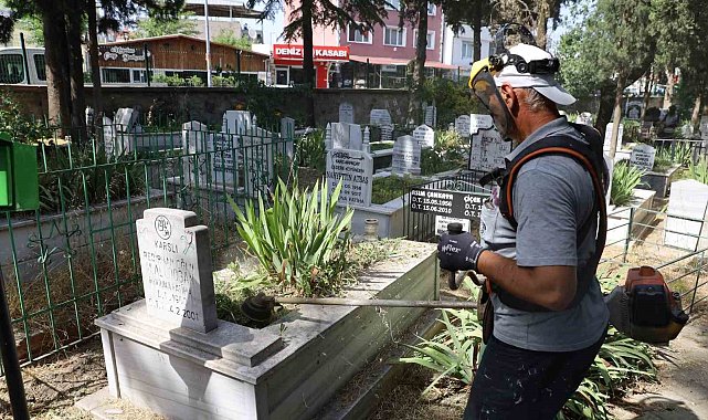 Bursa'da 17 ilçede mezarlıklar bayrama hazır
