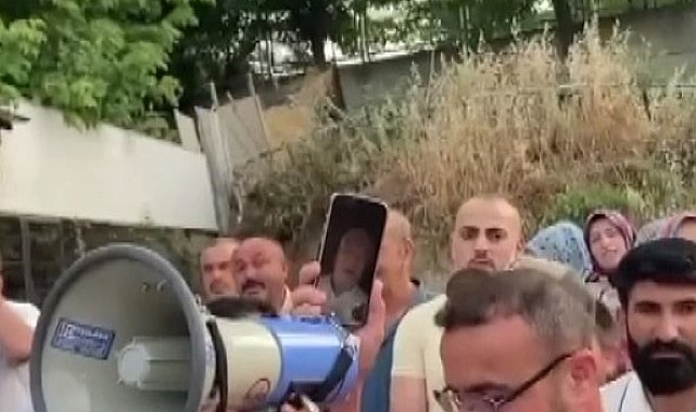 Bursa'da 9 mahallenin ortasında kalan çöplük için kadınlar eylem yaptı