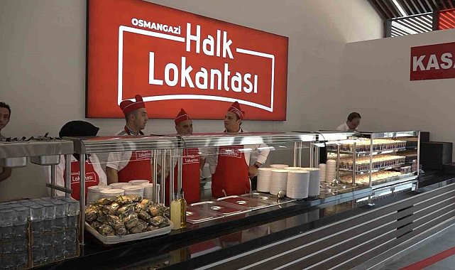 Bursa&#039;nın ilk halk lokantası açıldı, ilk servisi Başkan Aydın yaptı