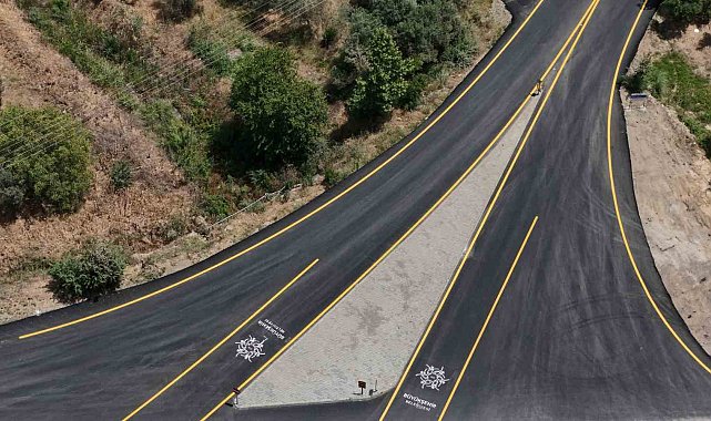 Büyükşehir Karacasu Yenice Mahallesi'nin yollarını yeniledi