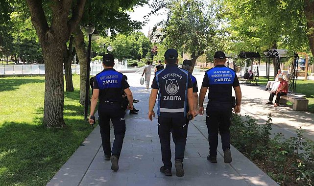 Büyükşehir zabıtası, 9 günlük tatilde tam kadro sahada