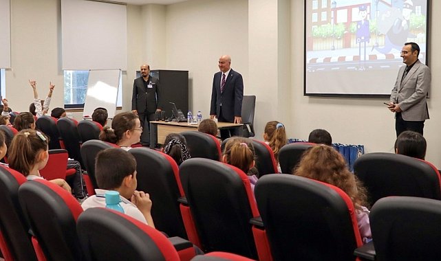 Çanakkale'de öğrencilere akran zorbalığı hakkında bilgilendirme yapıldı