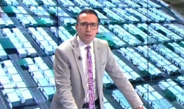 Canlı yayında depreme yakalandı