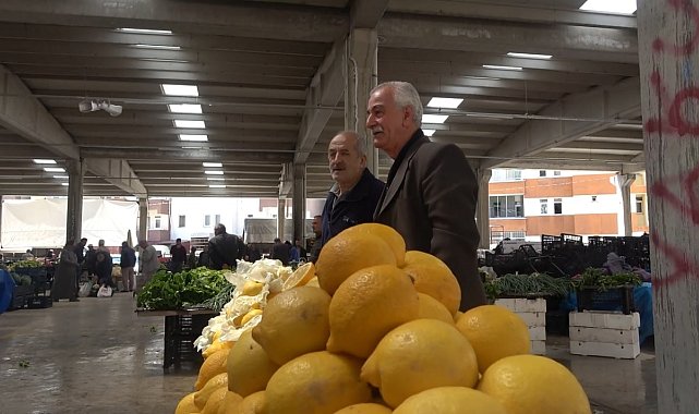 Çayın limonsuz içilmediği Bayburt'ta pazarın zam şampiyonu limon oldu