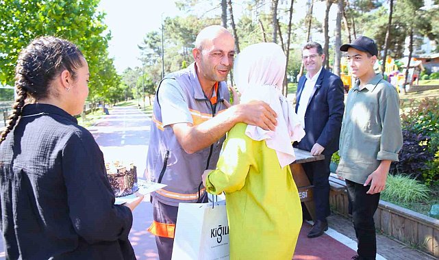 Çekmeköy'de duygulandıran Babalar Günü sürprizi