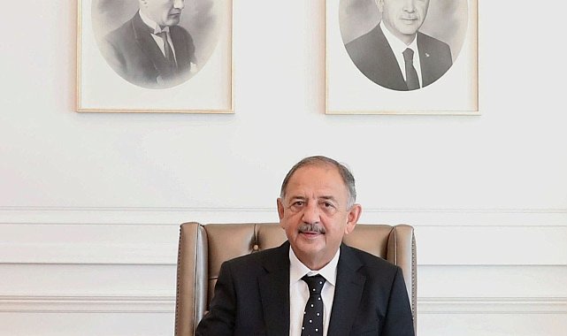 Çevre, Şehircilik ve İklim Değişikliği Bakanı Mehmet Özhaseki, vatandaşları aşırı sıcaklara karşı uyardı