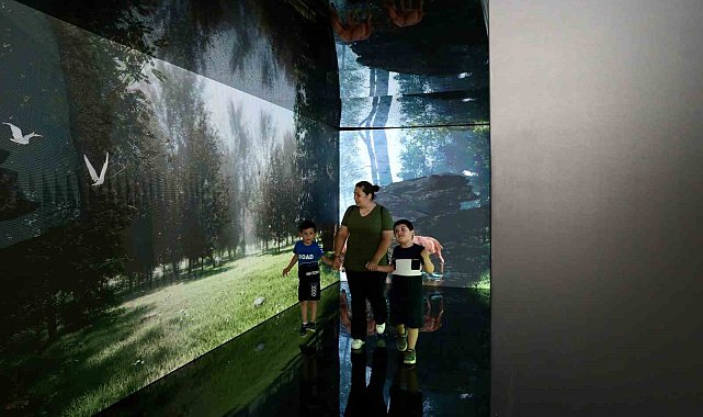 ÇEVREFEST'te 'İklim Tüneli' ziyaretçilerin ilgi odağı oldu