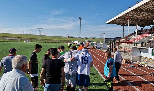 Çorum'da sıcaktan bayılan 2 futbolcu hastanelik oldu