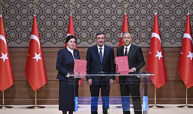 Cumhurbaşkanı Yardımcısı Yılmaz, Etik Eğitimi ve Etik Eğiticisi Yetiştirilmesi İşbirliği Protokolü İmza Töreni'ne katıldı