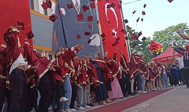 Devrek'te eğitim öğretim sezonu mezuniyetlerle son buldu