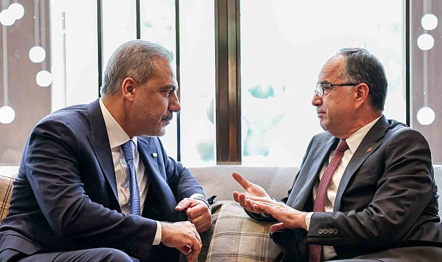 Dışişleri Bakanı Fidan, Arnavutluk Cumhurbaşkanı Begay ile bir araya geldi