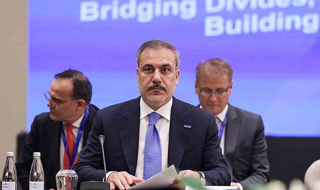 Dışişleri Bakanı Fidan, Üsküp'te GDAÜ toplantısına katıldı