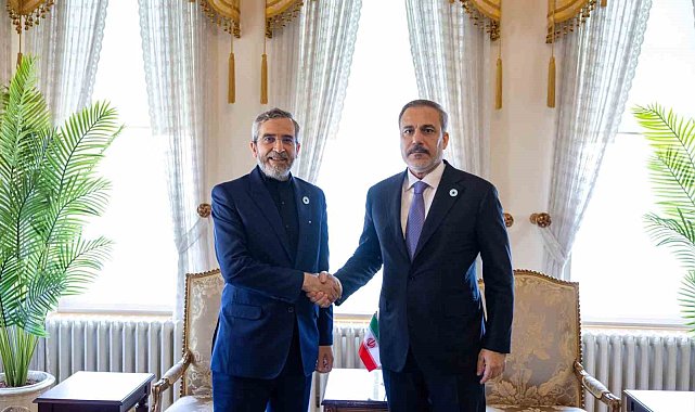 Dışişleri Bakanı Hakan Fidan, Pakistan Başbakan Yardımcısı ve İran Dışişleri Bakanı ile bir araya geldi