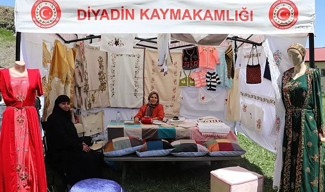 Diyadin'de yıl sonu sergisi
