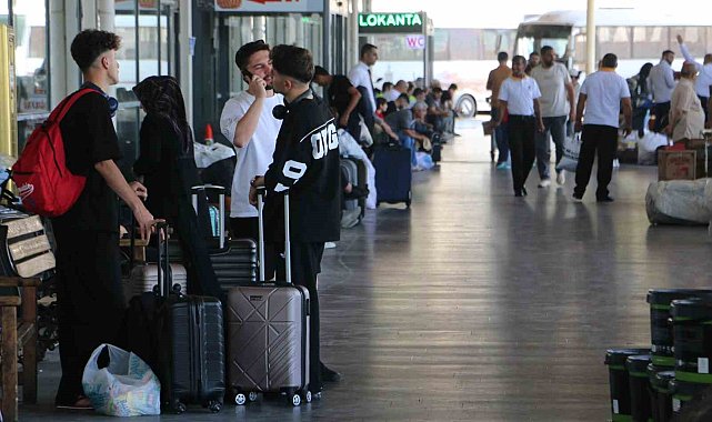 Diyarbakır Otogarı'nda bayram için geliş yoğunluğu başladı, denetimler sıklaştı