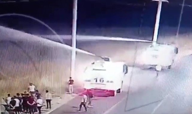 Diyarbakır'da anız yangınlarına 9 TOMA müdahale etti