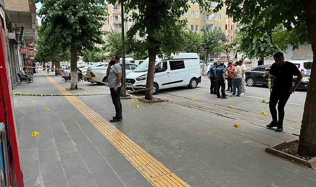Diyarbakır'da anlaşma masasında silahlar konuştu: 4 yaralı