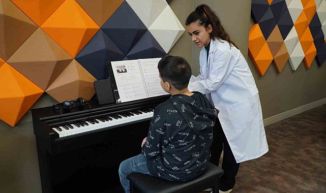 D.T. Şehitkamil sahnesi'ndeki yaz sanat akademisi kayıtları başladı