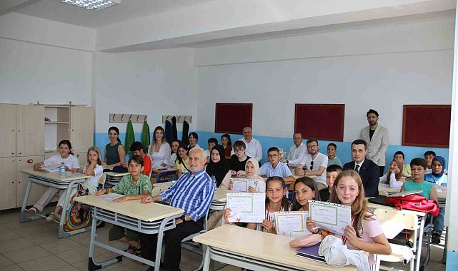 Düzce&#039;de 73 bin 700 öğrenci karne aldı