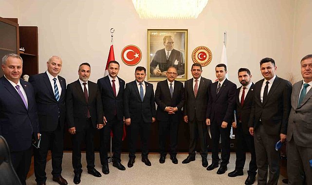 Düzce'deki yatırımlar Bakan Özhaseki ile görüşüldü