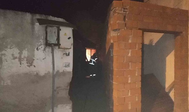 Edremit'te ev yangını korkuttu