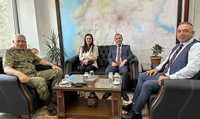 Emekli Astsubaylar Derneği sorunlarını komutana anlattı