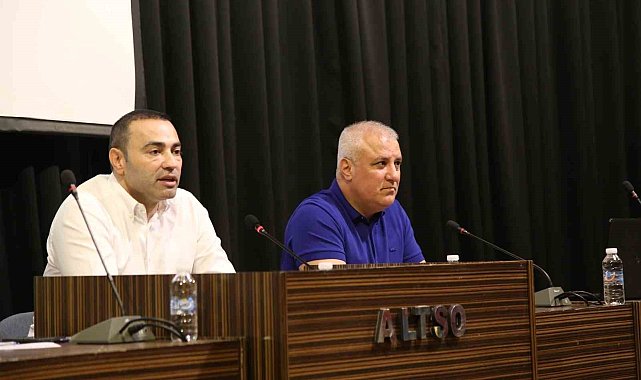 Emlak ve inşaat sektörünün sorunları ve çözüm önerileri konuşuldu