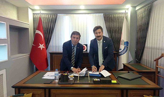 Ercan Özel&#039;den belediye personeline bayram öncesi müjde