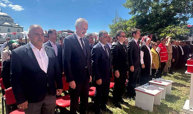 Erciş'te Kızılay Sosyal Destek Merkezi açıldı