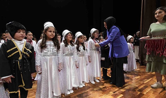 Erdem Koleji öğrencilerden muhteşem gösteri