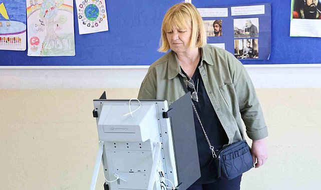 Eskişehir'de 4 bin çifte vatandaş Bulgaristan seçimleri için sandığa gitti