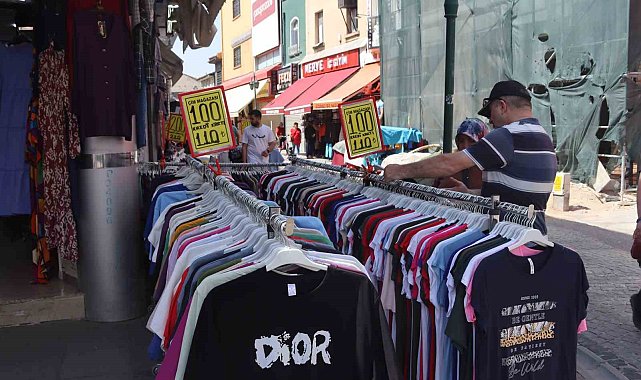 Eskişehir'de sıcak hava ile birlikte kıyafet tercihleri değişiyor