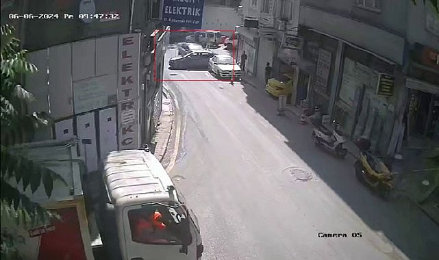 Fatih'te öğretmene düzenlenen silahlı saldırı kamerada