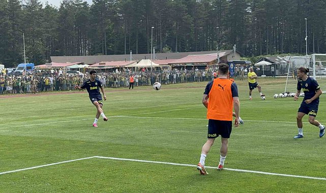 Fenerbahçe, taraftara açık antrenman yaptı