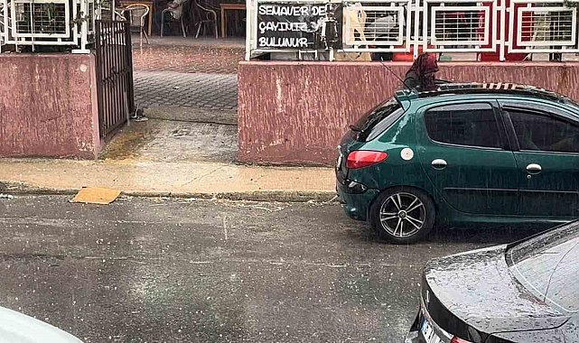 Fındık büyüklüğüne dolu yağdı, vatandaşlar hazırlıksız yakalandı