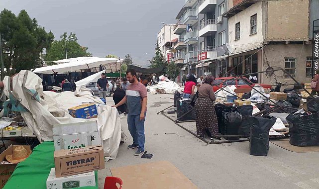 Fırtına pazarın altını üstüne getirdi