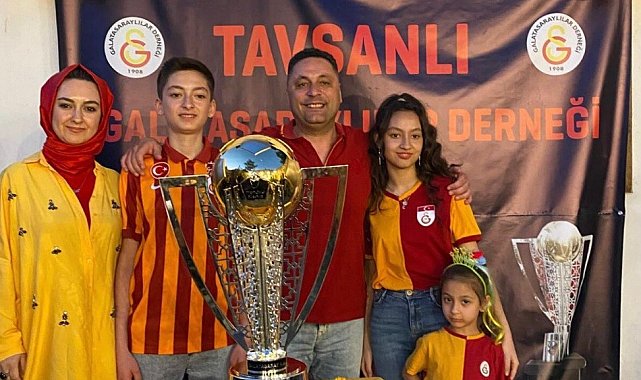 Galatasaray'ın 24. şampiyonluk kupası Tavşanlı halkıyla buluştu