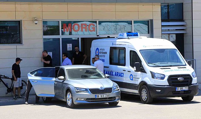 Gazeteci İsmail Küçükkaya'nın annesi tatil için geldiği Antalya'da hayatını kaybetti
