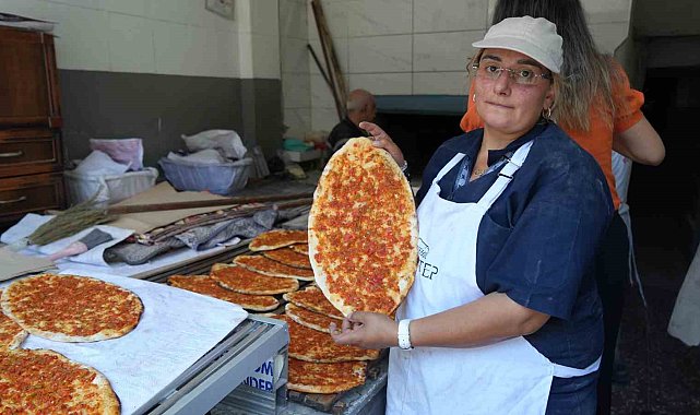 Gaziantep'in kadın pide ustası erkeklere taş çıkartıyor