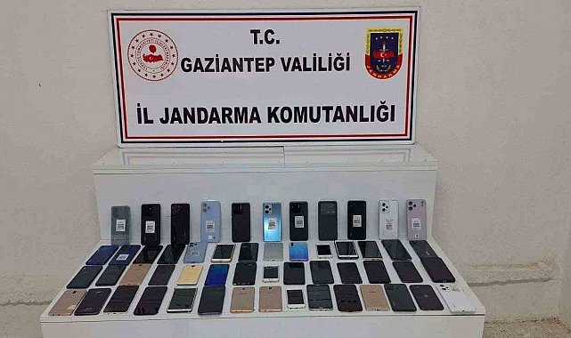 Gaziantep'te 2,5 milyon TL değerinde kaçak telefon ele geçirildi