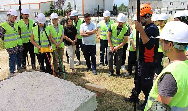 Gençlik ve Spor personeline arama kurtarma eğitimi