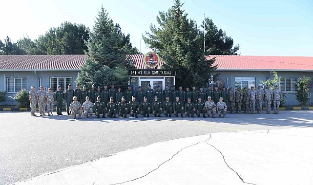 Genelkurmay Başkanı Orgeneral Gürak F-4 savaş uçağı ile uçtu