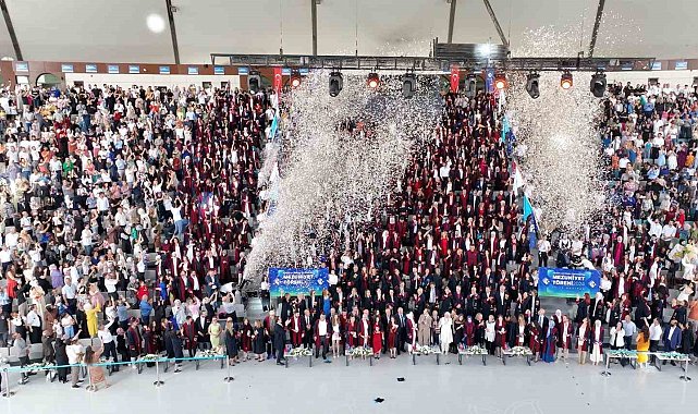 Hasan Kalyoncu Üniversitesi bin 707 öğrencisini mezun etmenin gururunu yaşadı