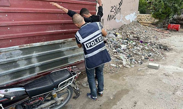 Hatay'da 7 bin 509 şahıs ve 3 bin 129 araç sorgusu yapıldı