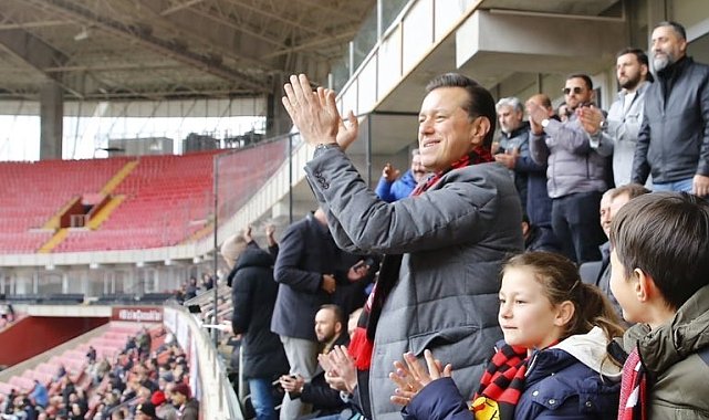Hatipoğlu'ndan Eskişehirspor'da birliktelik çağrısı