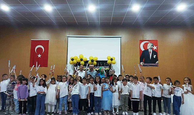 Hisarcık Atatürk İlkokulu'nda okuma bayramı