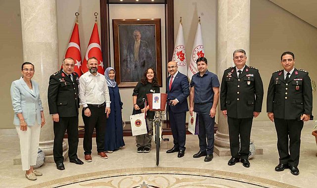 İl Jandarma Komutanı Aktemur'dan Vali Demirtaş'a ziyaret